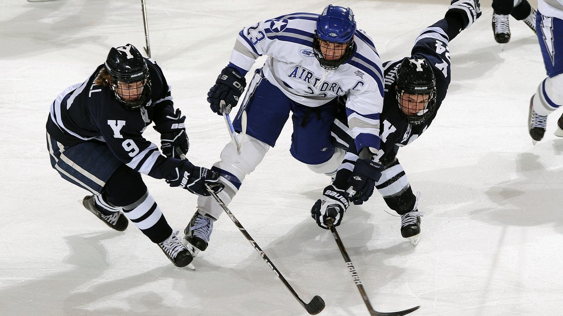 裁判争议是否应纳入VAR技术介入,裁判阶段维持什么意思