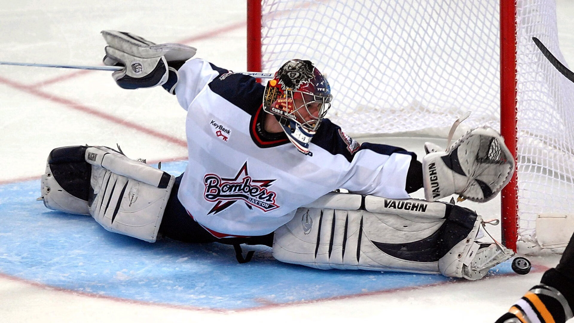 球场上的科技革命：虚拟实境与增强现实的应用，虚拟足球场